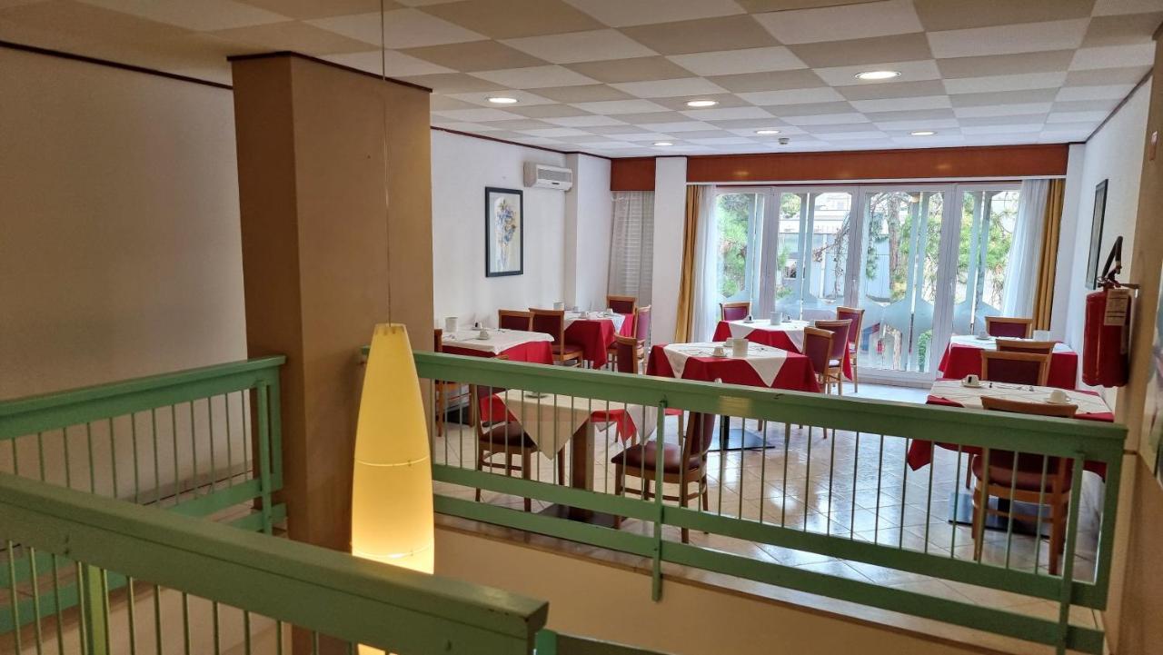 Hotel Regina Lignano Sabbiadoro Luaran gambar