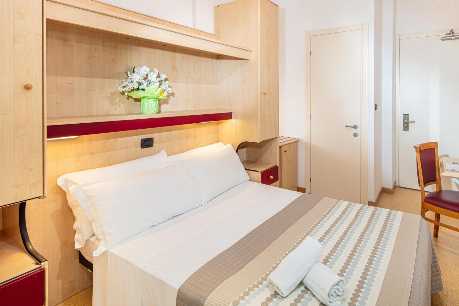 Hotel Regina Lignano Sabbiadoro Bilik gambar
